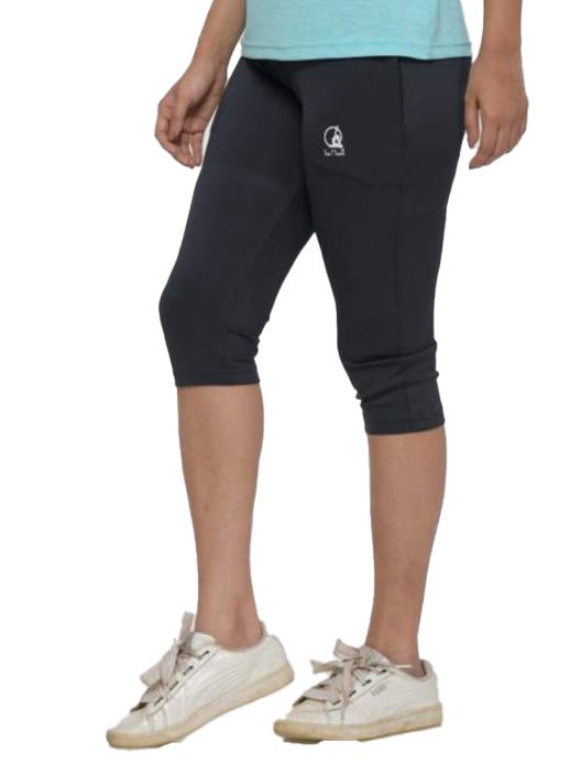Women's Mid-Waist Comfort Fit Capris